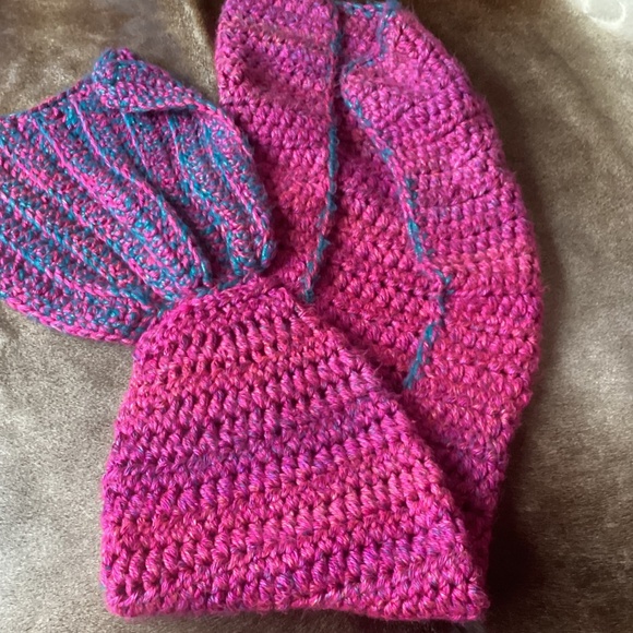 Big Chunky Knit Cozy Handmade Mermaid Tail Throw Blanket Bag - Picture 6 of 7